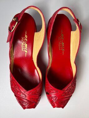 NWOT RE-MIX Vintage Red Tooled Leather Peep-Toe Platform Wedge Sandals 7 Mexico